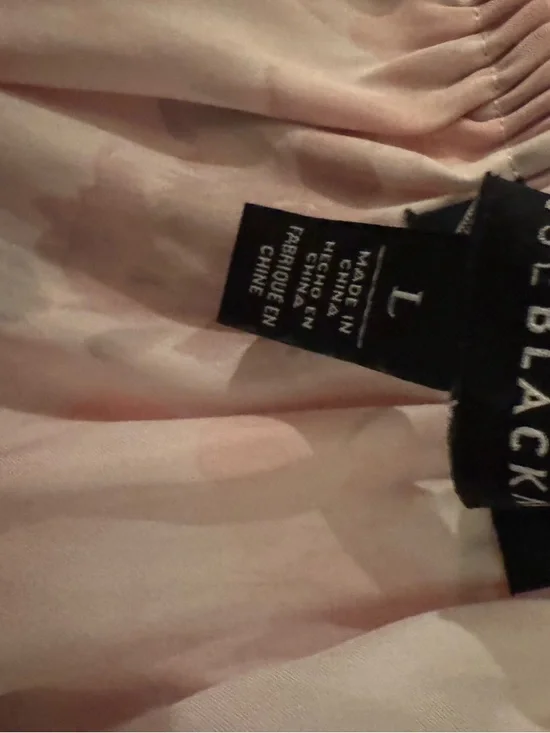 White House Black Market Top with smocked elastic yoke detail, ruffles Sz L - Picture 7 of 8